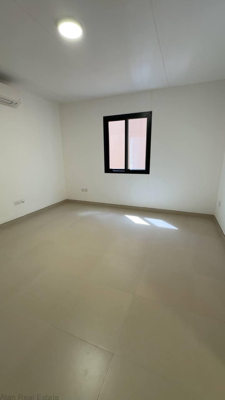 deco-salon-chaleureux-chic Premium 4BR Villa for Sale in Sedra, Riyadh