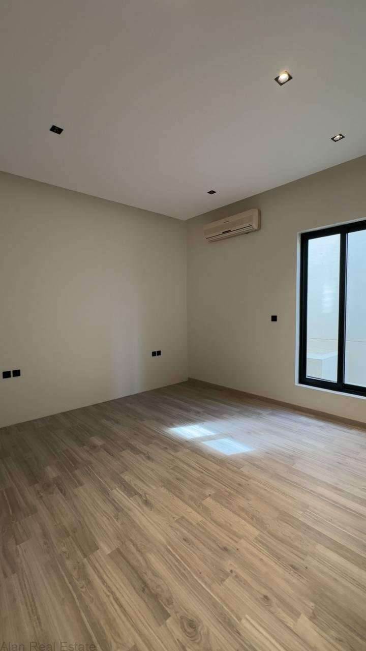 Luxury Corner House for Rent | Al Malqa