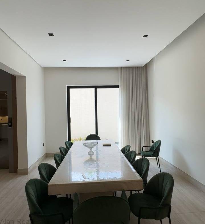 Luxury Corner House for Rent | Al Malqa