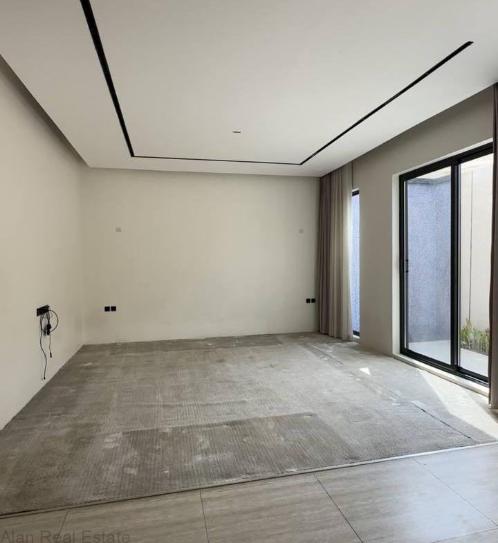 Luxury Corner House for Rent | Al Malqa